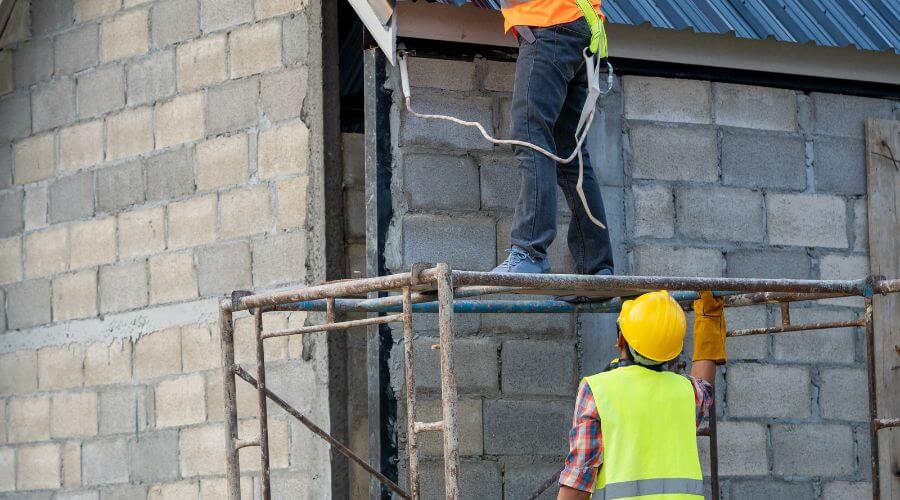 Professional gutter cleaning in Point Mugu Nawc, CA